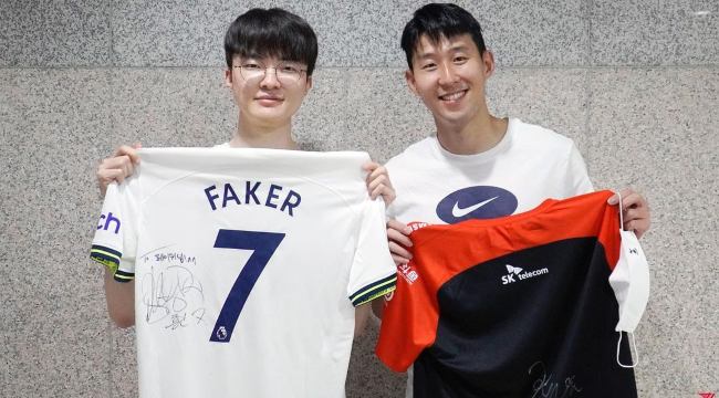 T1 giao lưu với Tottenham, Faker được dịp nói chuyện riêng cùng Son Heung-min