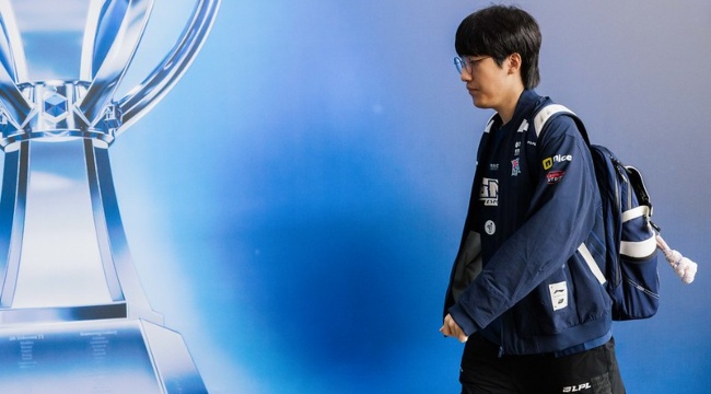 Fan Trung Quốc chỉ trích dữ dội 2 “nhân tố Hàn” sau khi LNG thua trắng T1