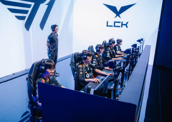 IG và T1 phá kỷ lục về view ngay ngày đầu của CKTG 2025 