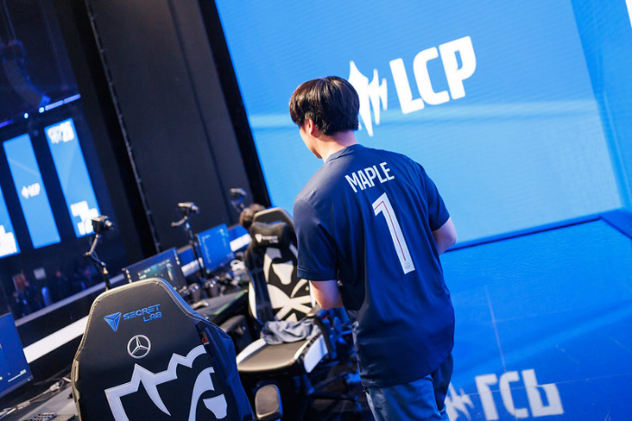 LMHT: Karsa xin fan đừng chỉ trích Maple sau thất bại cay đắng tại CKTG 2025