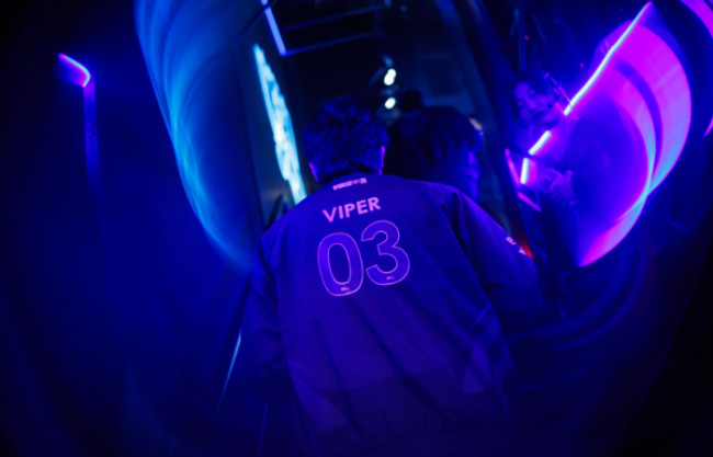 LMHT: HLE Viper chỉ ra 2 đối thủ phương Tây phải “cảnh giác tuyệt đối”