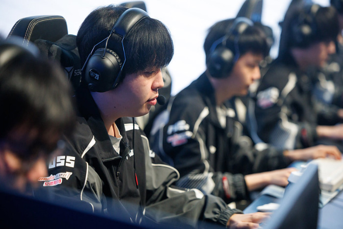 CKTG 2025: Thảm bại trước Gen.G, TES trở thành đội tuyển bị cả LPL sỉ vả khi toàn thua trước LCK