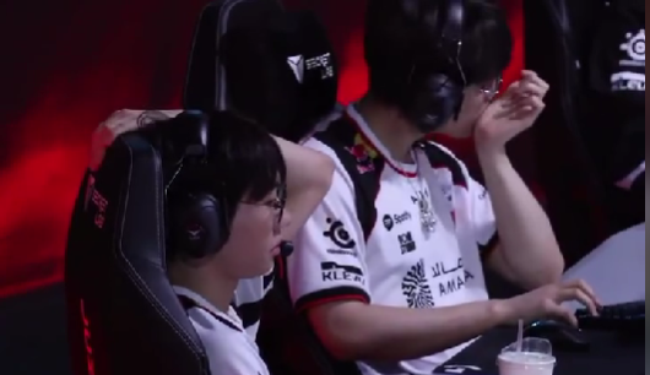 Oner giải thích về việc có Trừng Phạt + Kalista vẫn hụt mục tiêu