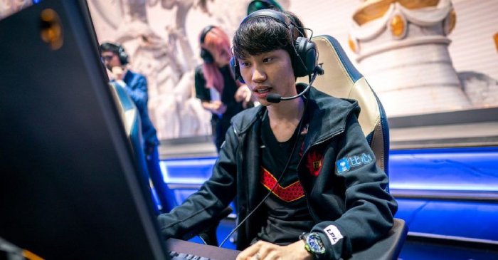 Doinb liên tục lên tiếng nói xấu LMHT, đến cả đồng nghiệp cũng bất mãn