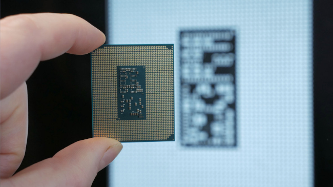 Intel ưu tiên CPU Nova Lake cho game thủ, ra mắt phiên bản desktop trước máy chủ